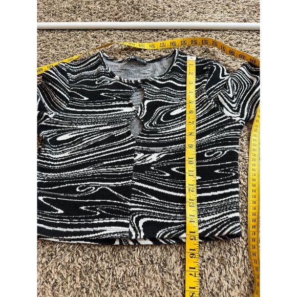 Zara Womens Black White Cropped Sweater Sz L Retro Disco Funky Keyhole Cozy Rave - Picture 7 of 7